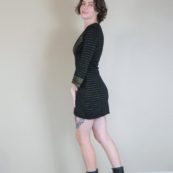 Guess Jeans Short Body Con Black & Gold Knit Dress - Picture 5 of 6